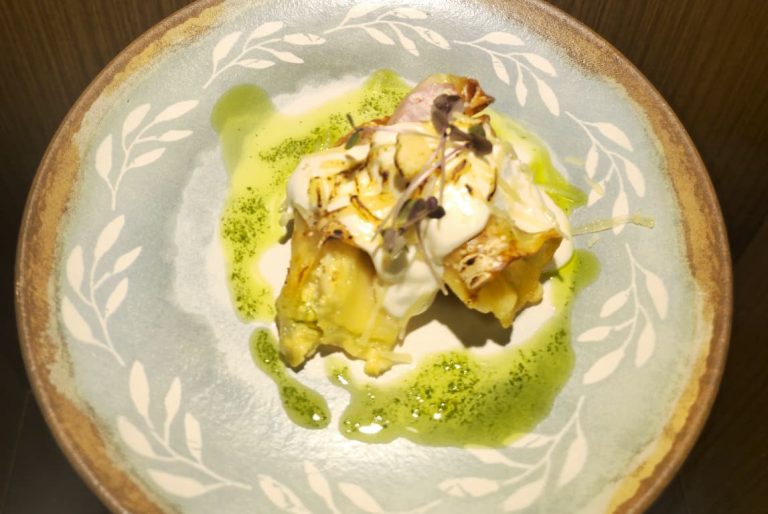 Prato empratado de uma das receitas que foi servida durante a degustação do evento.